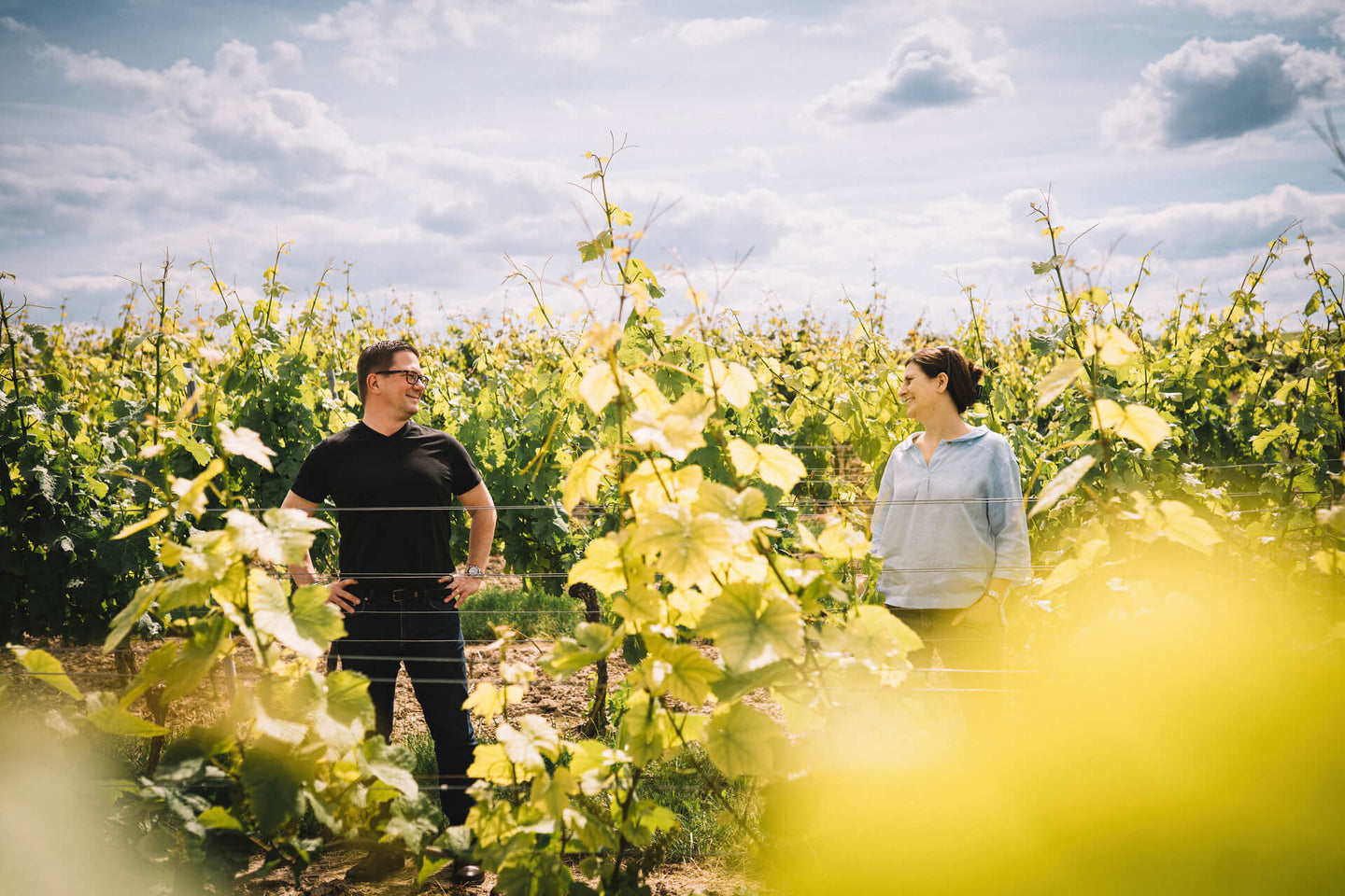 Johanna und Steve von Weingut Petershof am Weinberg